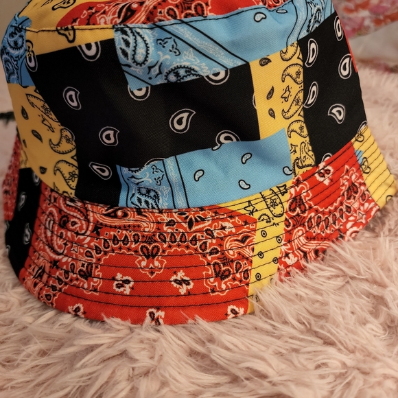 A Bucket Hat One Size Adult - Picture 4 of 5